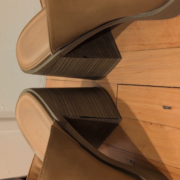 Universal Thread Heeled Mule - Picture 8 of 9